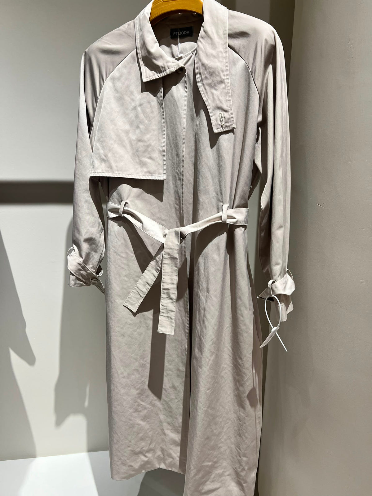 Cream Trench
