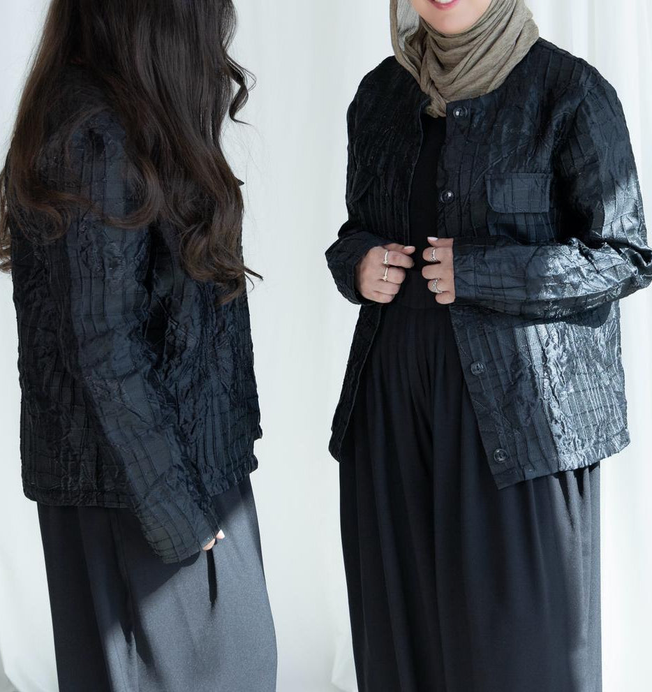 Aura Black Top