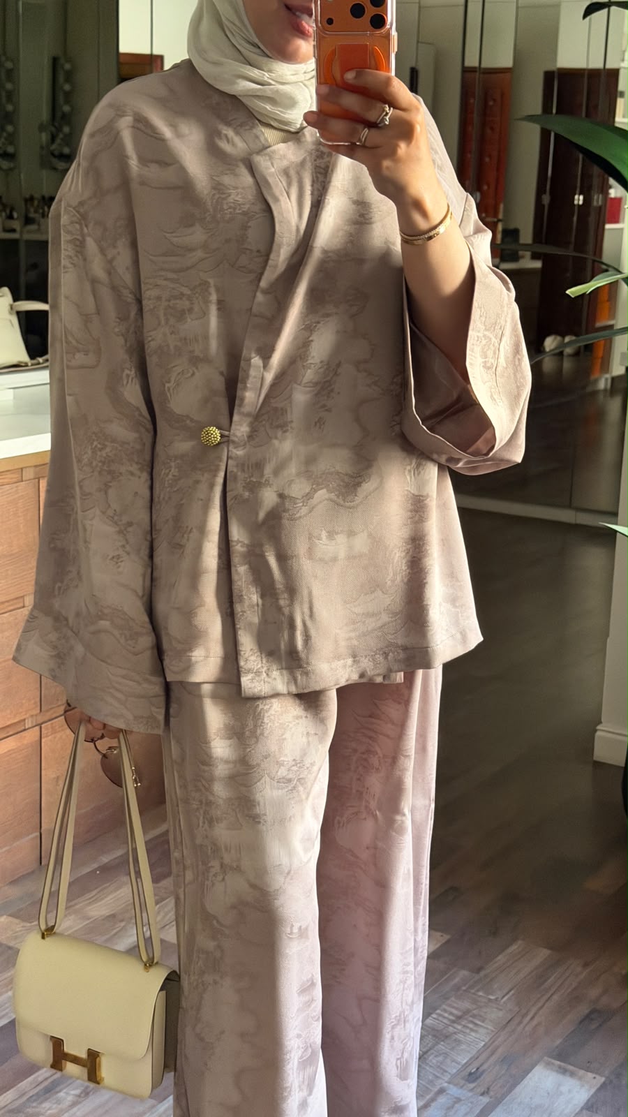 Gold Silk Set